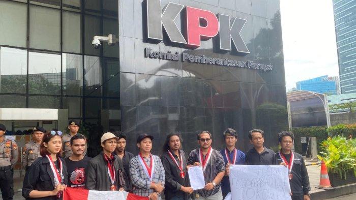 KPK Didesak Usut Tuntas Dugaan Korupsi Jokowi dan Keluarganya